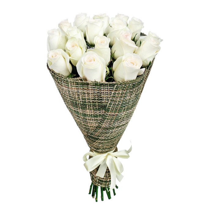 bunch of white small roses